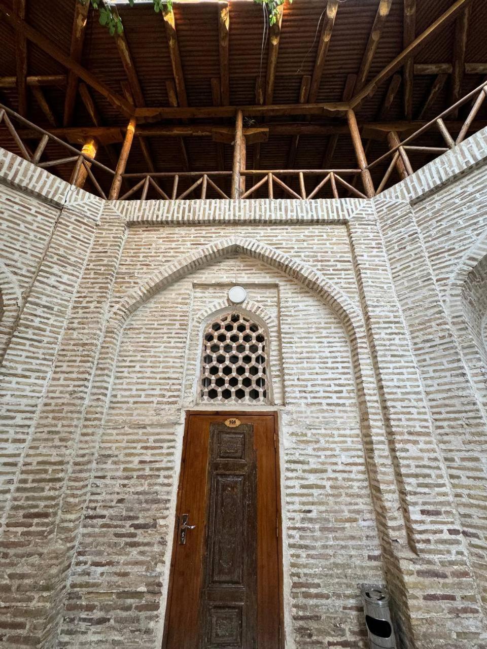 Ohun 18Th Century Caravansarai Bukhara Exterior foto