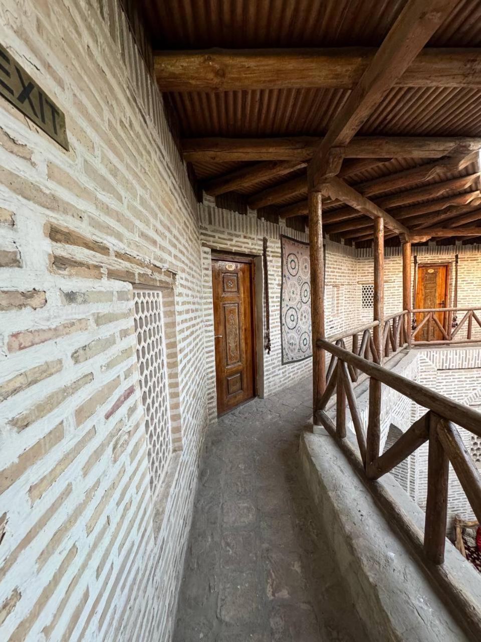 Ohun 18Th Century Caravansarai Bukhara Exterior foto